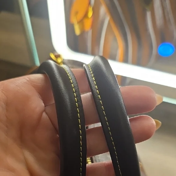 Elegant Brown Striped Women's Satchel - Picture 3 of 8